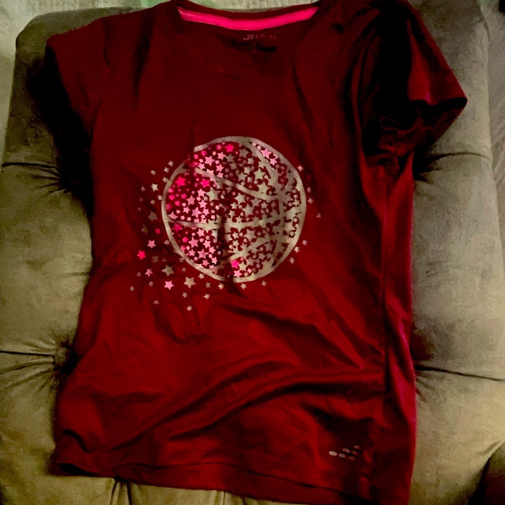 Size 7 volleyball Tee from bcg